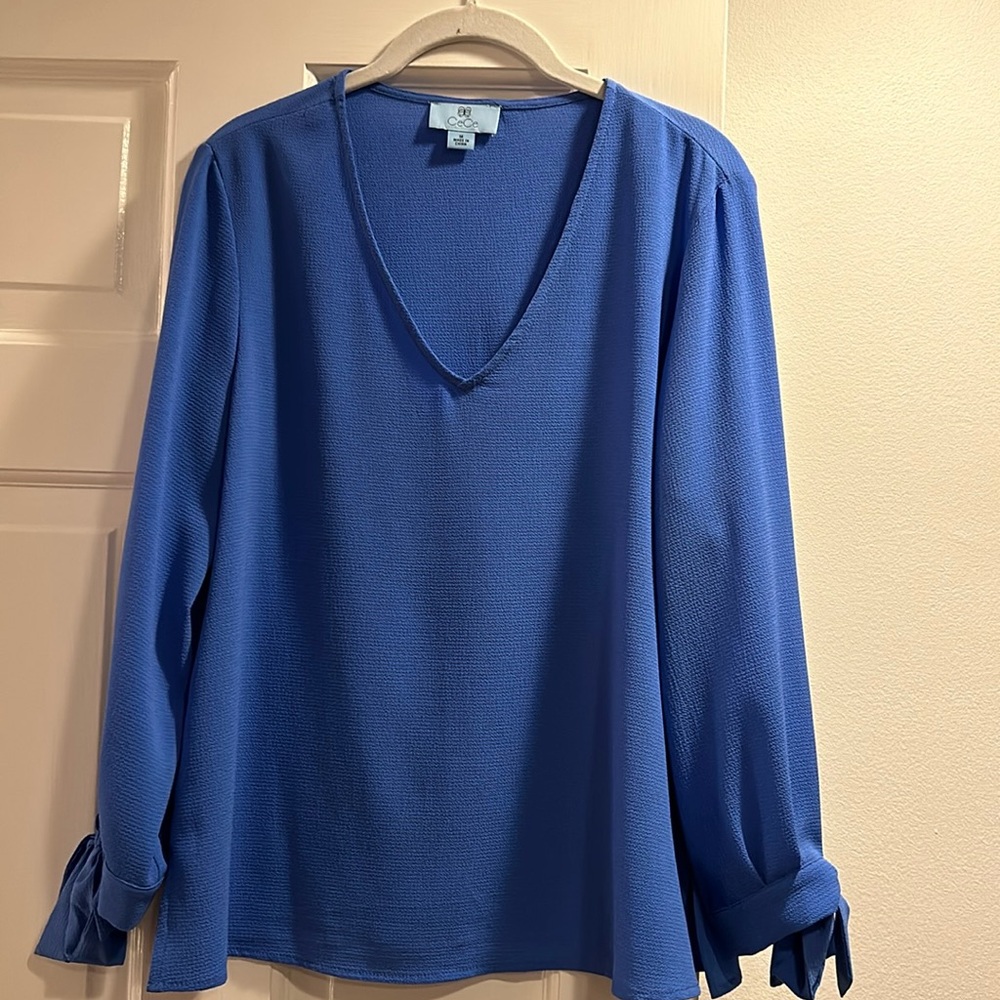CeCe blue top size M